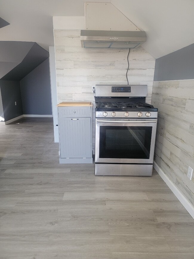 Photo - 129 Sergeant St