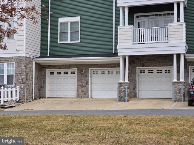 Photo - 13901 Belle Chasse Blvd Unit 110