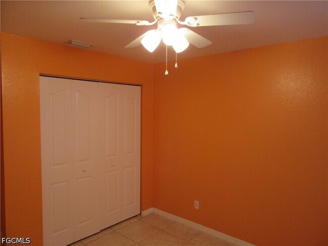 Photo - 271 SW 4th St