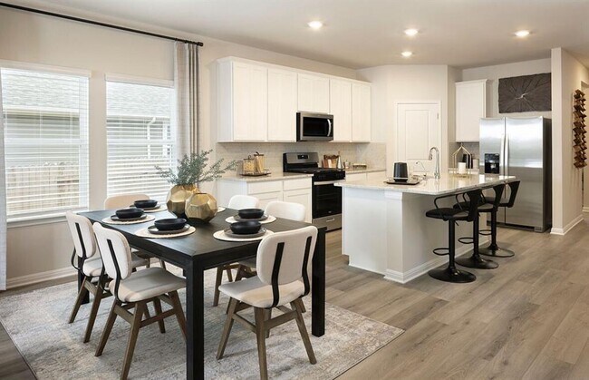 Photo - 126 Short Toed Swoop