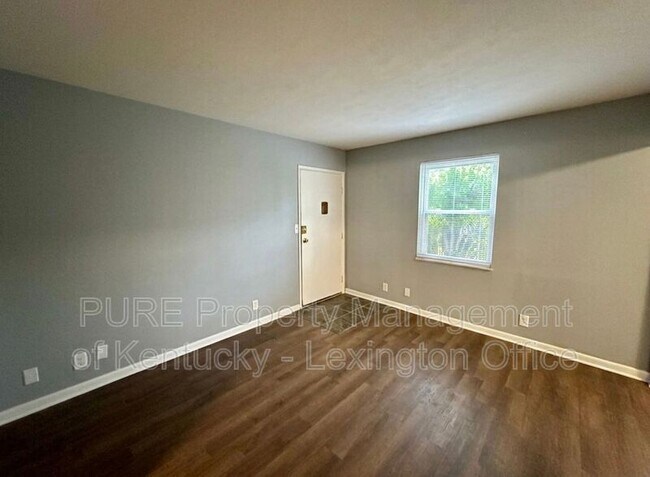 Photo - 1517 Steadmantown Ln Unit 2