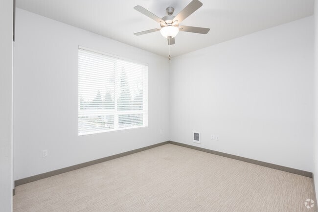 2BD, 2BA - 974-987SF - Green Hill Apartments