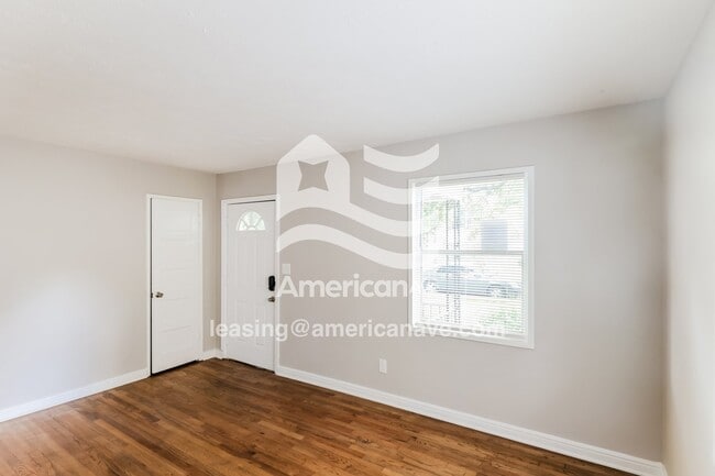 Photo - 5321 Court J