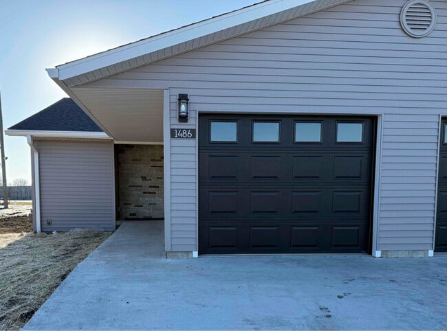 Photo - 1486 Kays Ct