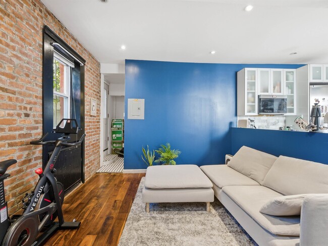 Photo - 158 New York Ave Unit 1