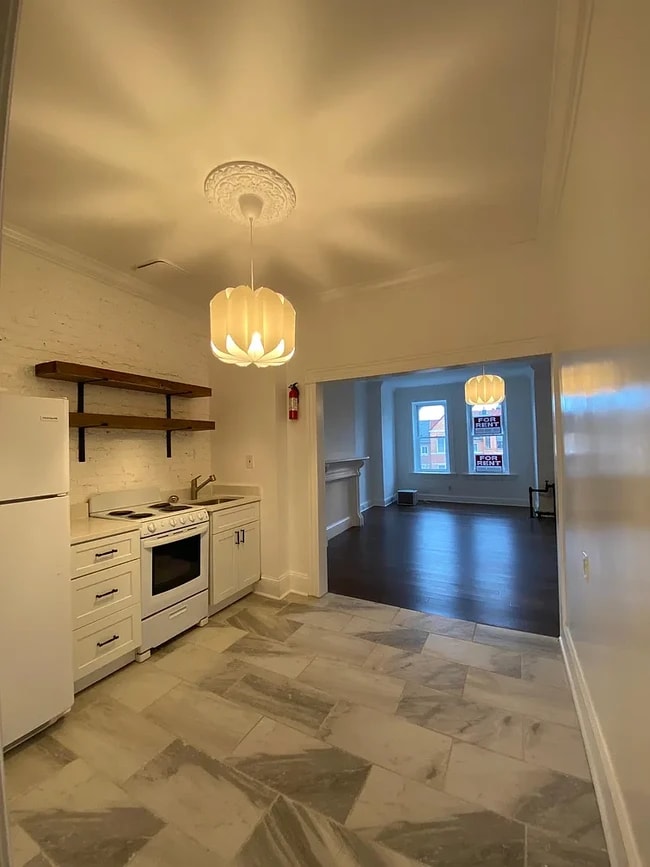 Photo - 2700 Saint Paul St Unit 3