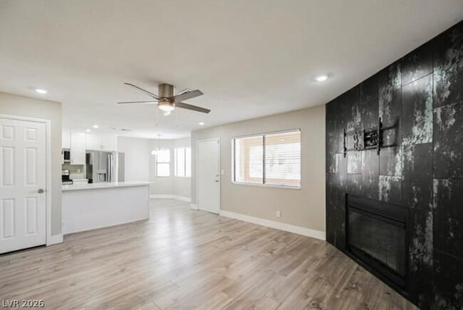 Photo - 1205 N Buffalo Dr Unit 202