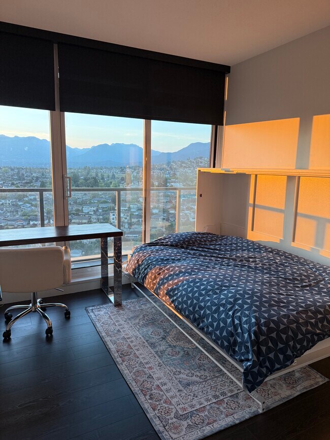 Photo - 4880 Lougheed Hwy Unité Serene Haven: Luxe 3 Bedr