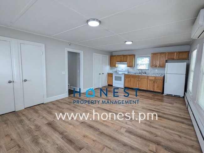 110 Silver St Unit 3