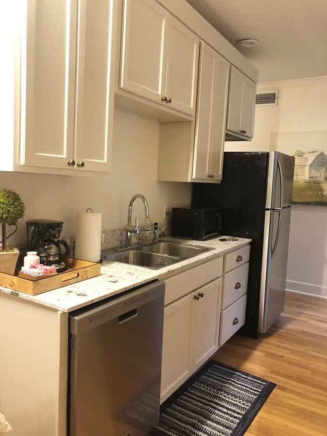 Photo - Available June 2026 – Furnished 1BR in Hundred Oaks | Utilities Included