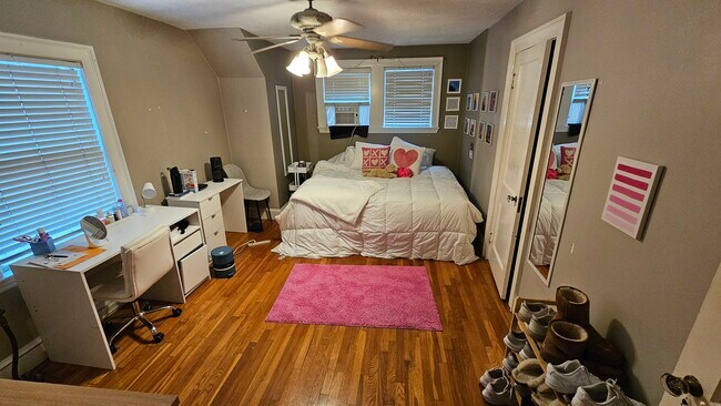 Photo - 52 Greycliff Rd