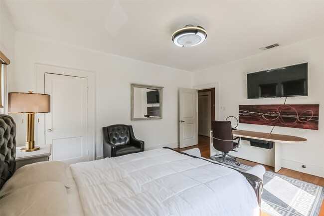 Photo - 1716 Richmond Ave.