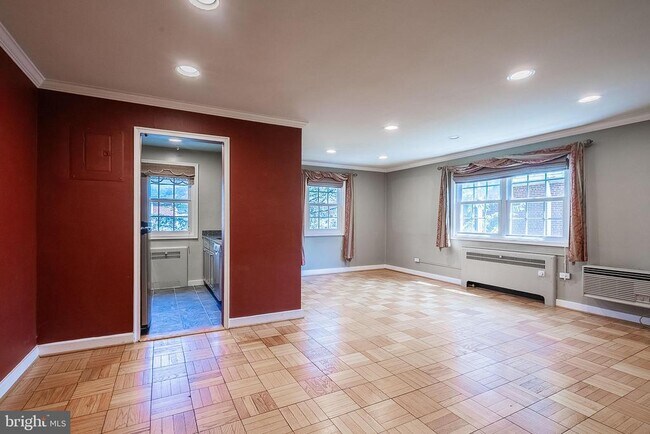 Photo - 4374 N Pershing Dr Unit 43744