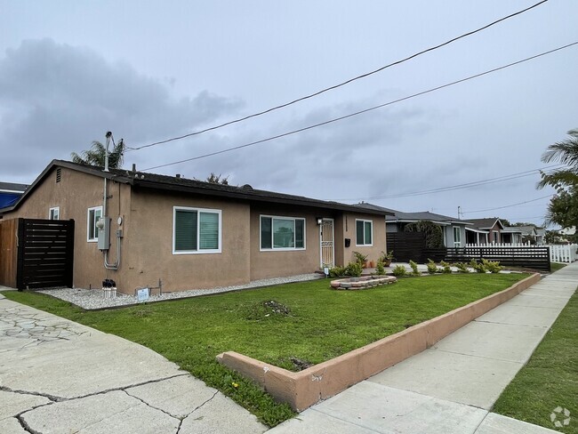 Building Photo - 14908 Larch Ave Rental
