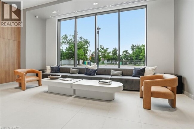 Photo - 2075 Lakeshore Rd. Unit 2308