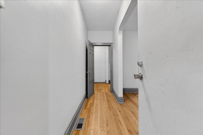 Photo - 4621 Quincy St Unit 1F