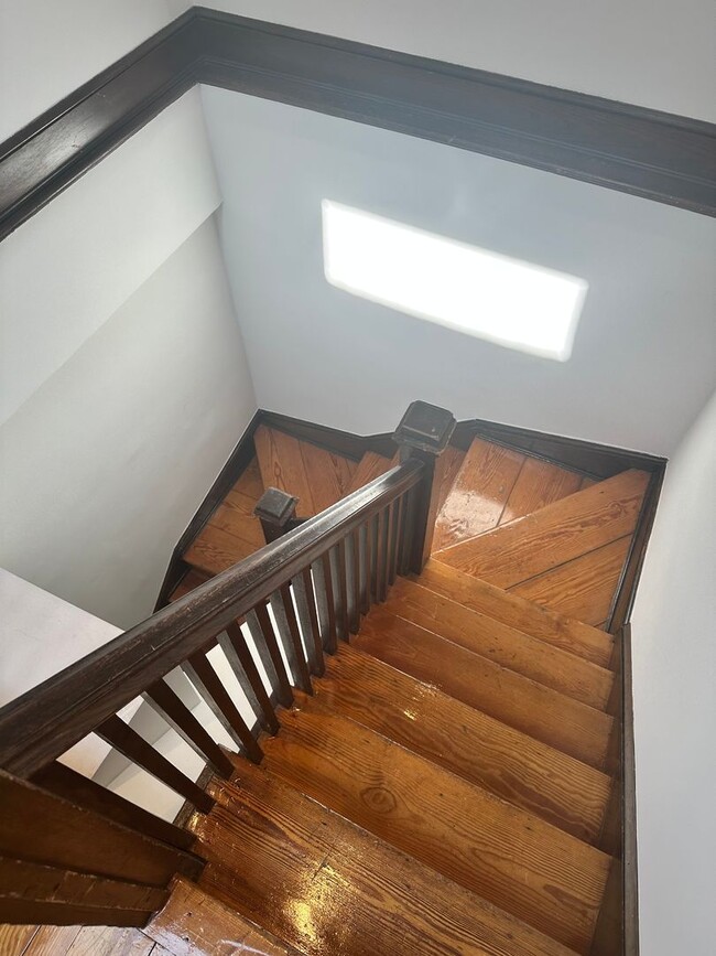 Photo - 809-809-809-802 King St Unidad 809 1/2 King Street 3rd Floor