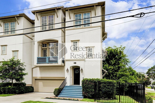 Building Photo - 1539 Beall St Rental