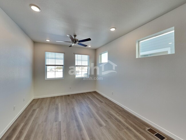 Photo - 23598 E 5th Ave