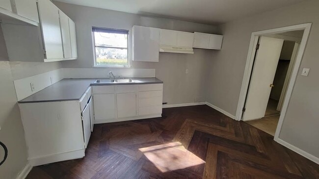 Photo - 1105 Norris Dr