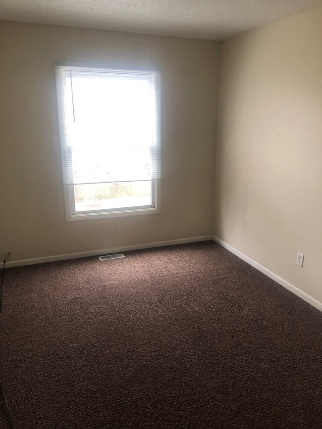 Photo - 4 bed, 2 bath House in Des Moines