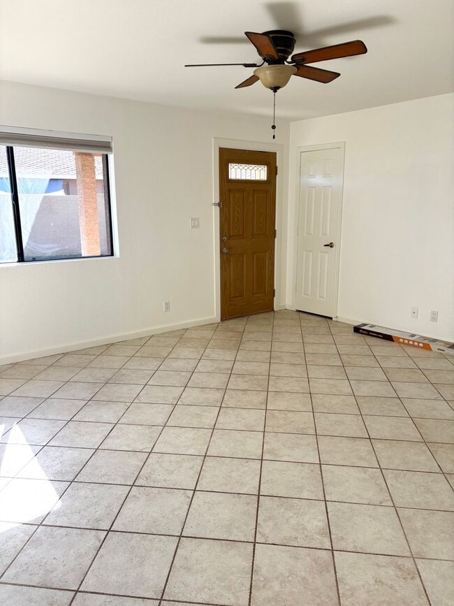 Photo - **Excellent 2br/1ba HOUSE (ALMA SCHOOL & KNOX)**