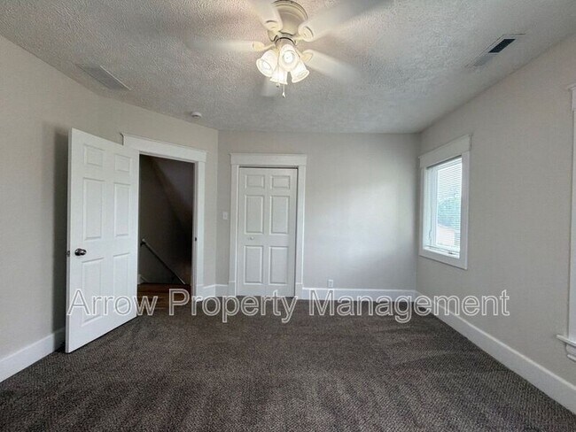 2068 S 18th St Unidad 2