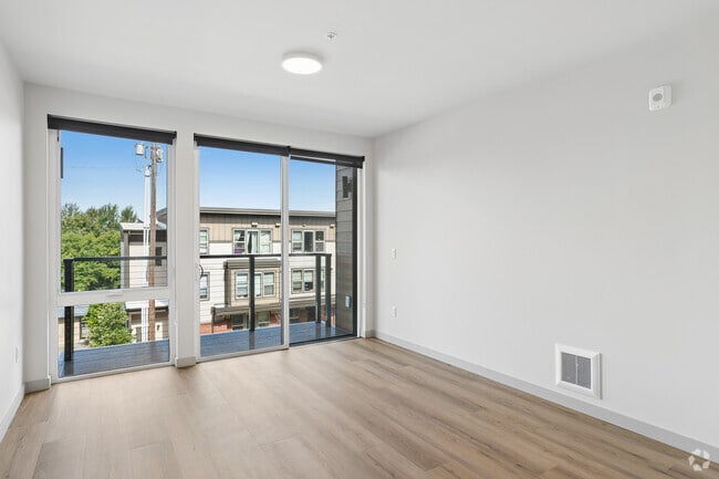 2BR, 2BA - 1,052SF - Living Room