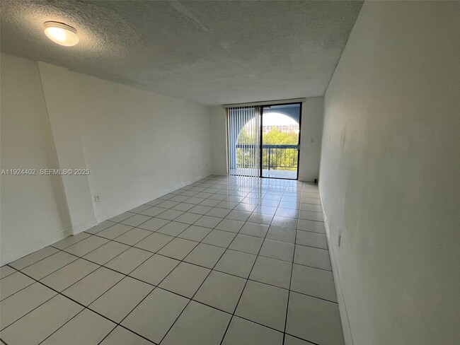 Photo - 9460 Fontainebleau Blvd Unit 533