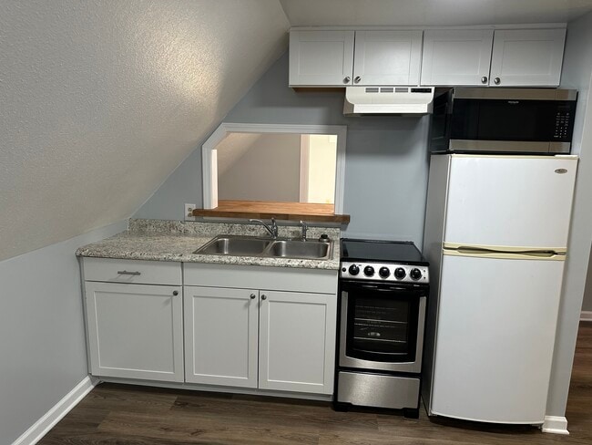 Photo - 164 W Wall St Unit A6