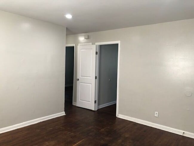 Photo - 2 Bedroom 1 Bath Home - Recently updated a...