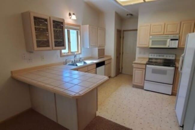Photo - 1704 Wellington Pl Unit 1704