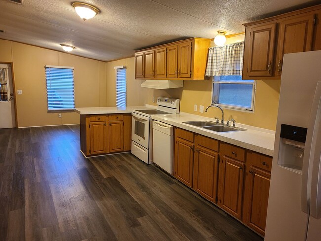 Photo - 3/2 on 6 Acres in Archer!