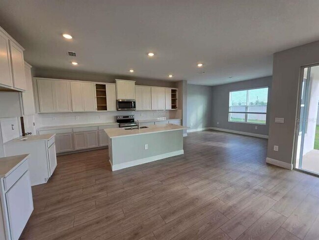 Photo - 2212 Sienna Spruce St