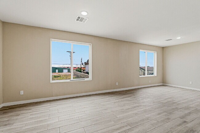 Photo - 2-bedroom, 1-bath brand new apartment in 79924 Unit 2