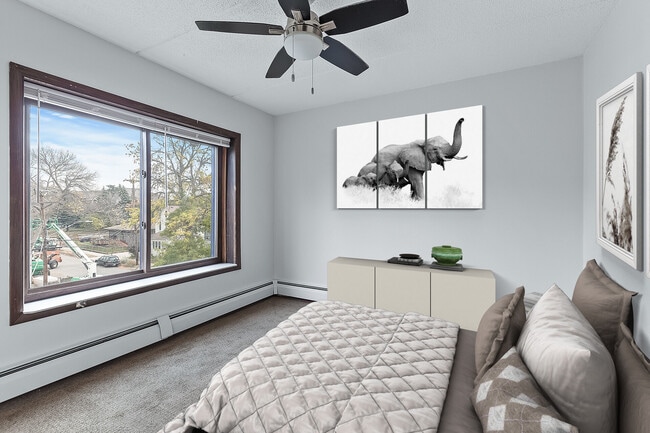 Photo - The Marshall