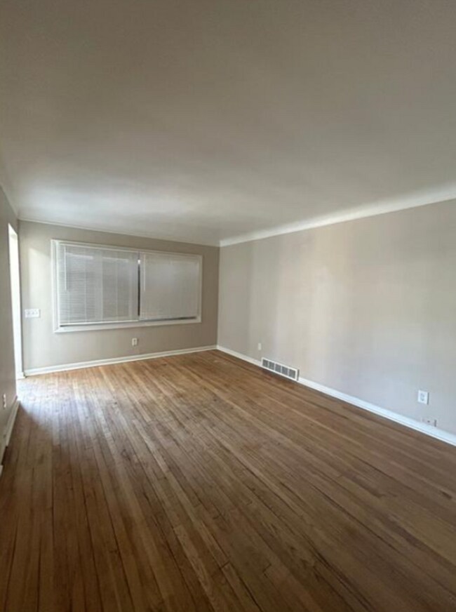 Photo - Freshly Renovated Single Family Home In De...