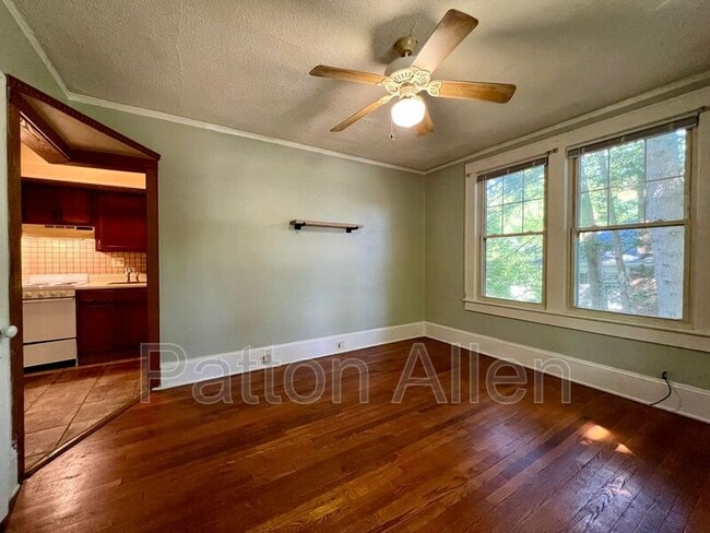 Photo - 130 Edwin Pl Unit Apt 3