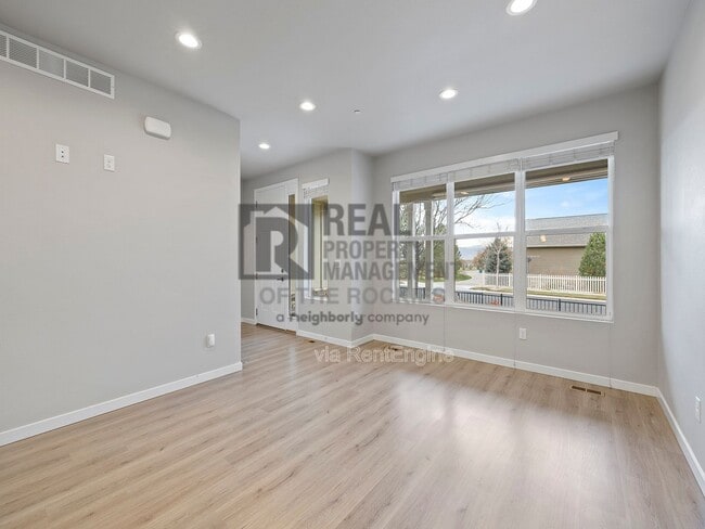 Photo - 744 Wagon Trail Rd