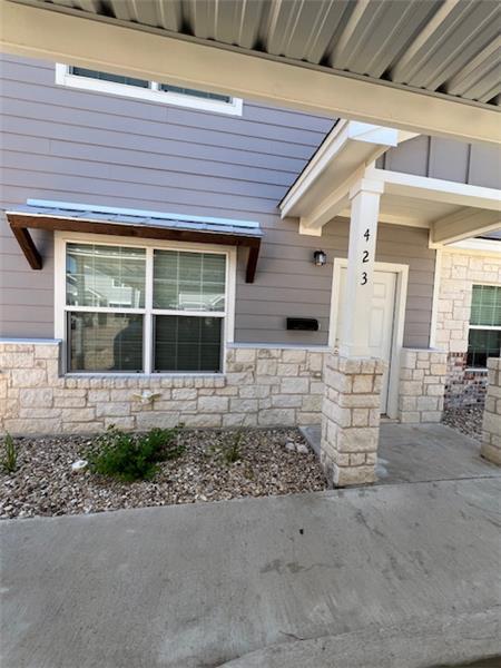 Photo - 423 Spring St