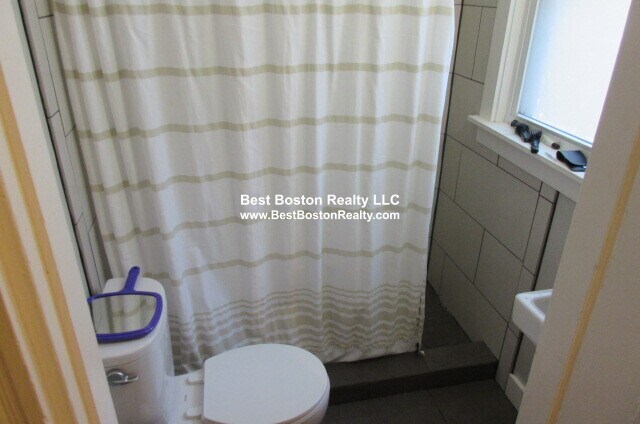 26 JFK St. Unit 7