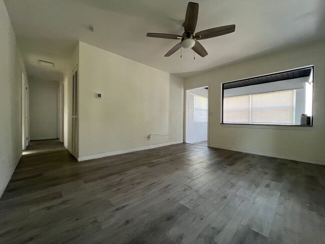 Photo - 626 W Crawford St