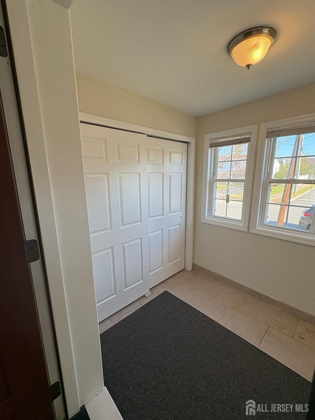 Photo - 33 Hermann St