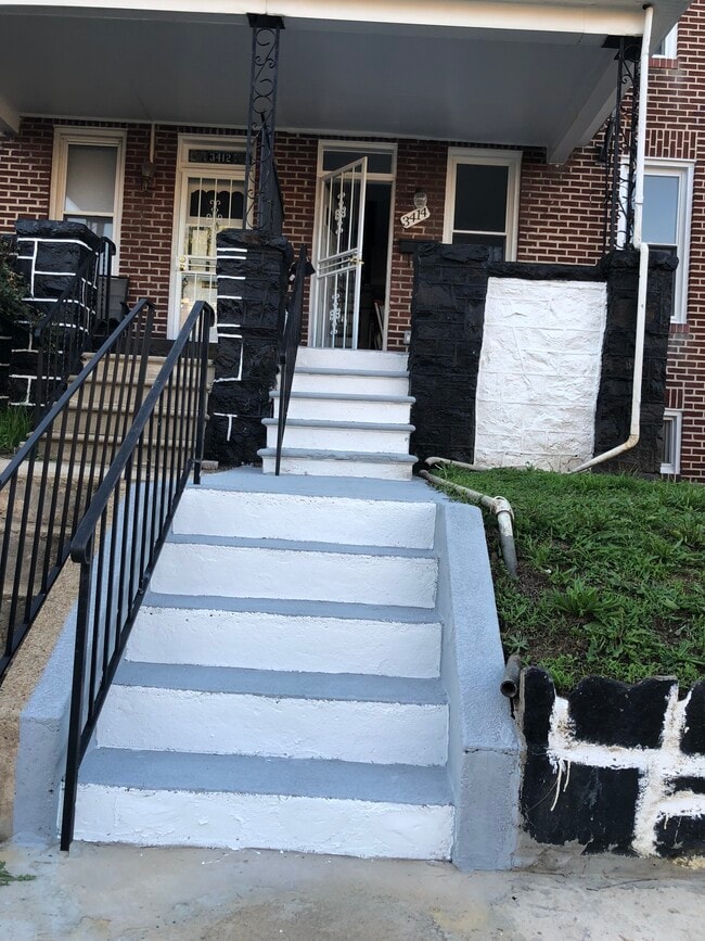 Building Photo - 3414 Ravenwood Ave