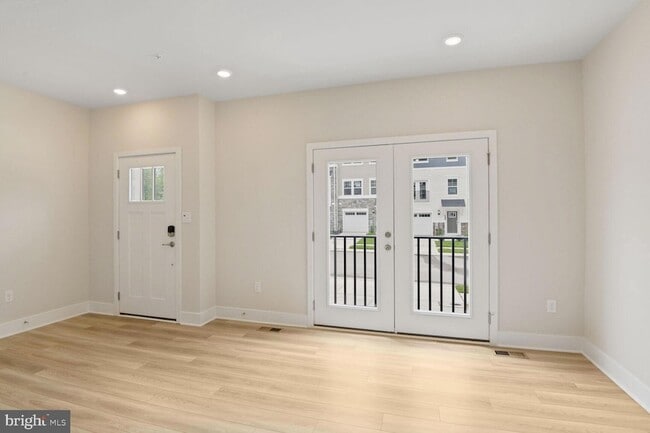 Photo - 6835 Winterhill Ln