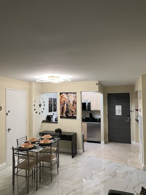 Dining Area - 2670 E Sunrise Blvd Unit ADORNED BY NATURAL BEAUTY