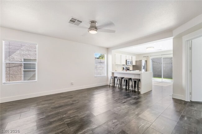 Photo - 9976 Perceval St