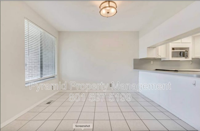 Photo - 8758 Oak Park Cir