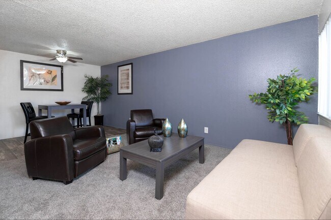 Sun Pointe Park Apartments