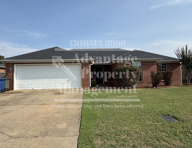 Building Photo - 2740 York Ln